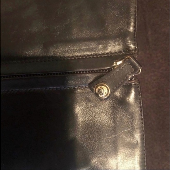 Authentic Chanel made in Italy Black Leather Pointed Toe Boots. Size 39. - Picture 5 of 9